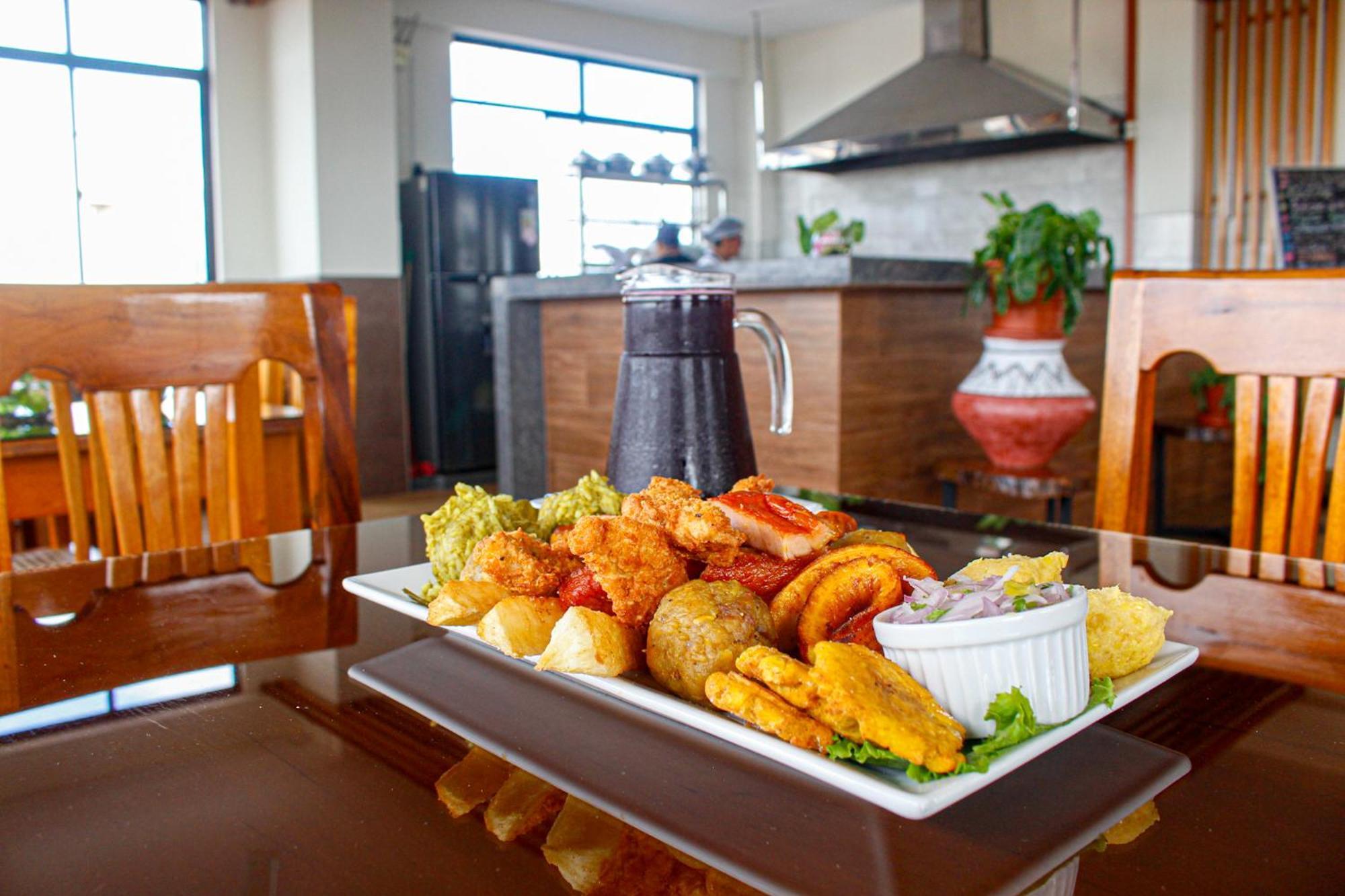 Studio 69 Aparthotel Iquitos Esterno foto