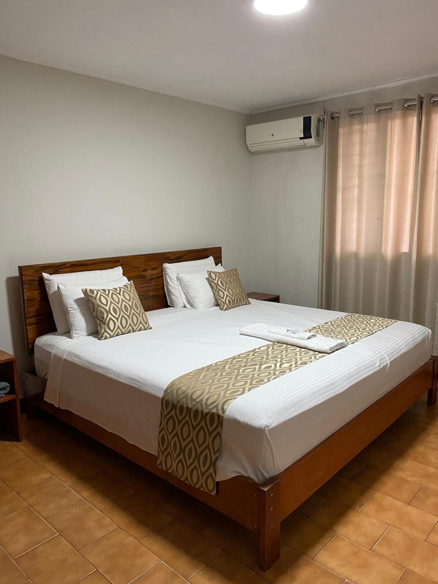 Studio 69 Aparthotel Iquitos Esterno foto
